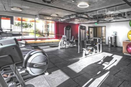דירות Speechless In Seattle - #1 Location - 2Br - Free Parking - Vr1 מראה חיצוני תמונה